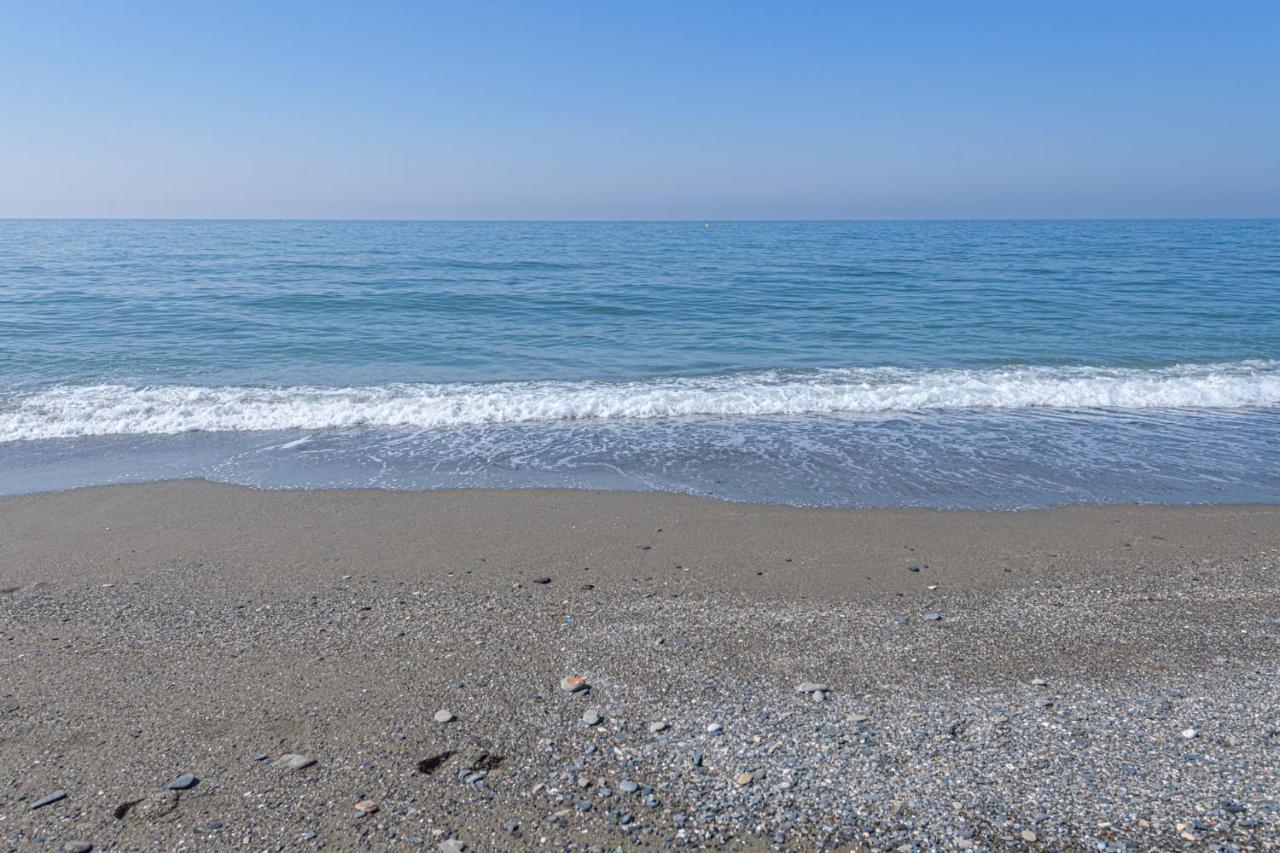 Wintowinrentals Amazing Front Sea View & Relax Benagalbón Exterior foto