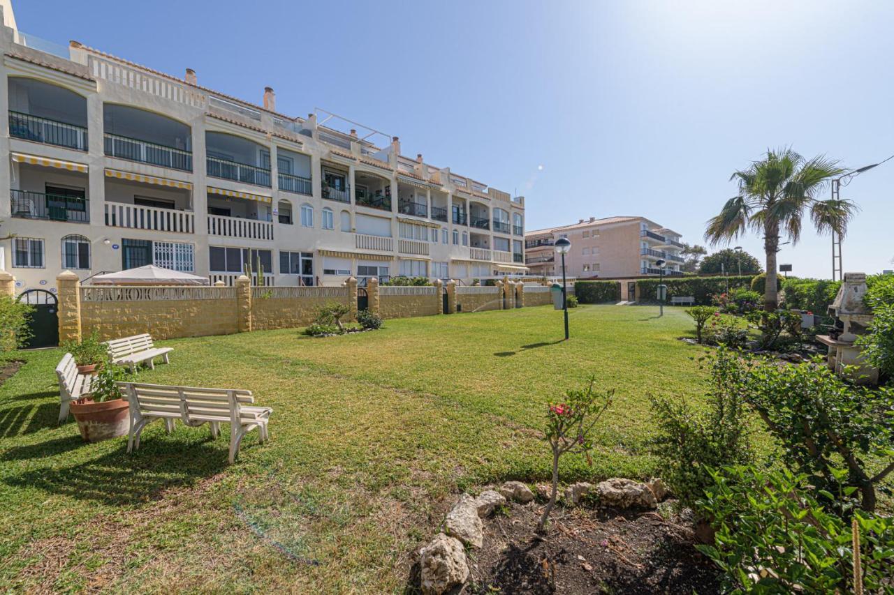 Wintowinrentals Amazing Front Sea View & Relax Benagalbón Exterior foto