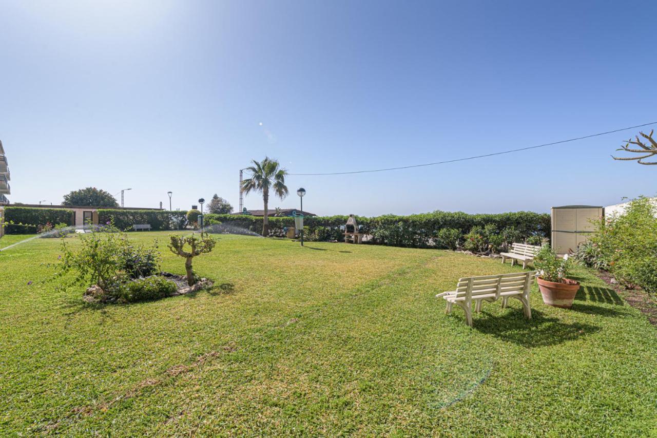 Wintowinrentals Amazing Front Sea View & Relax Benagalbón Exterior foto